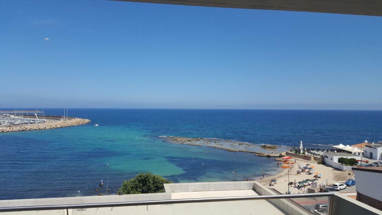 Casa Vacanze Lungomare Porto Torres Exterior foto
